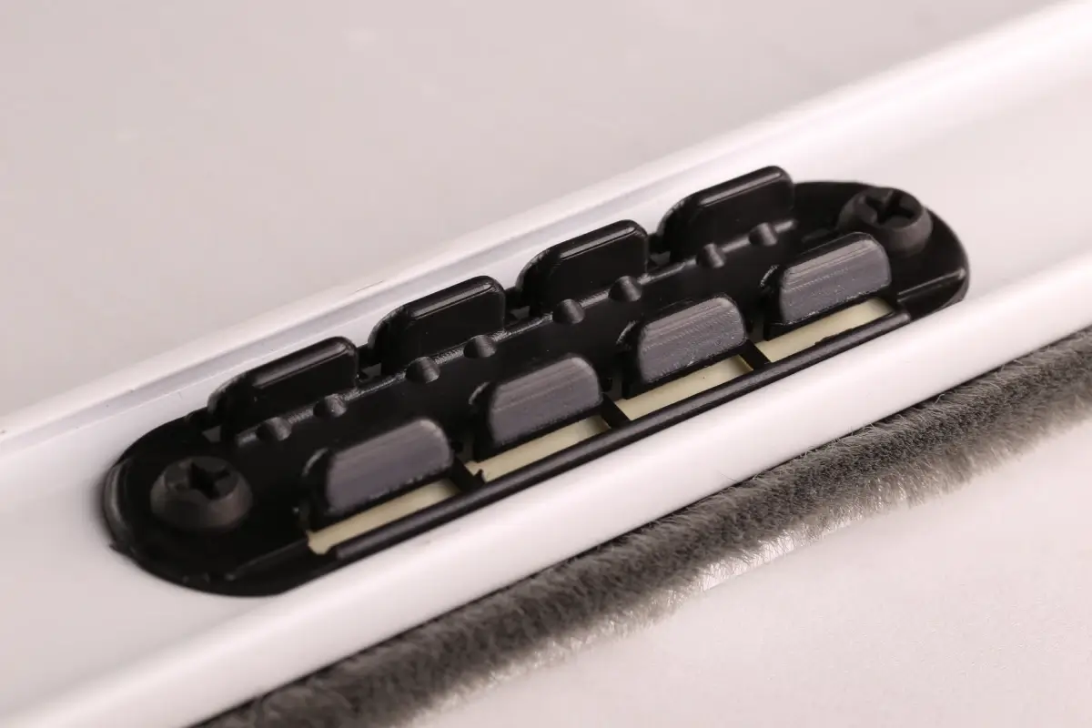 چفت پلاستیکی توری دبل فریم