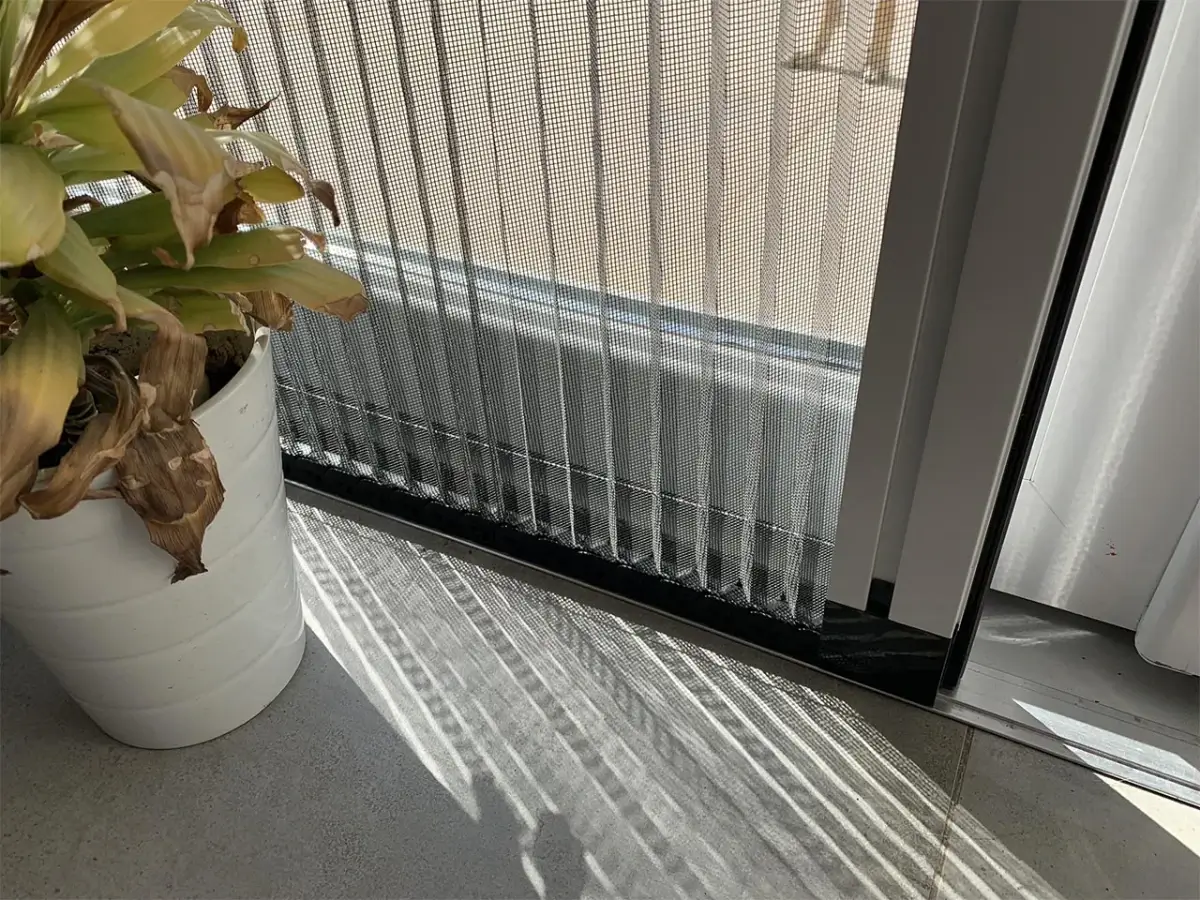 توری پلیسه سفید