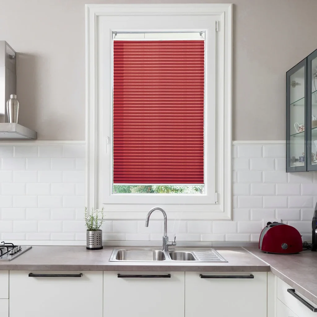 پرده پلیسه برای پنجره دوجداره