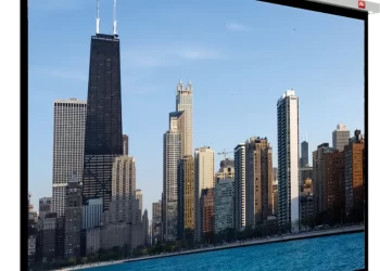 پرده ویدئو پروژکتور - این مدل شید تصویر رو 4k نشون میده!