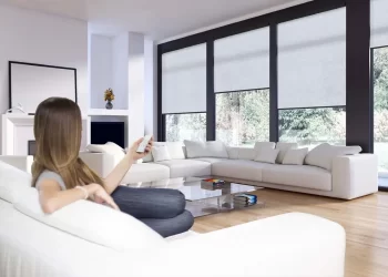 پرده پذیرایی کنترلی