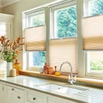 پرده پلیسه کاربردی ترین پرده برای آشپزخونه است