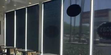 پرده برای کافه رستوران