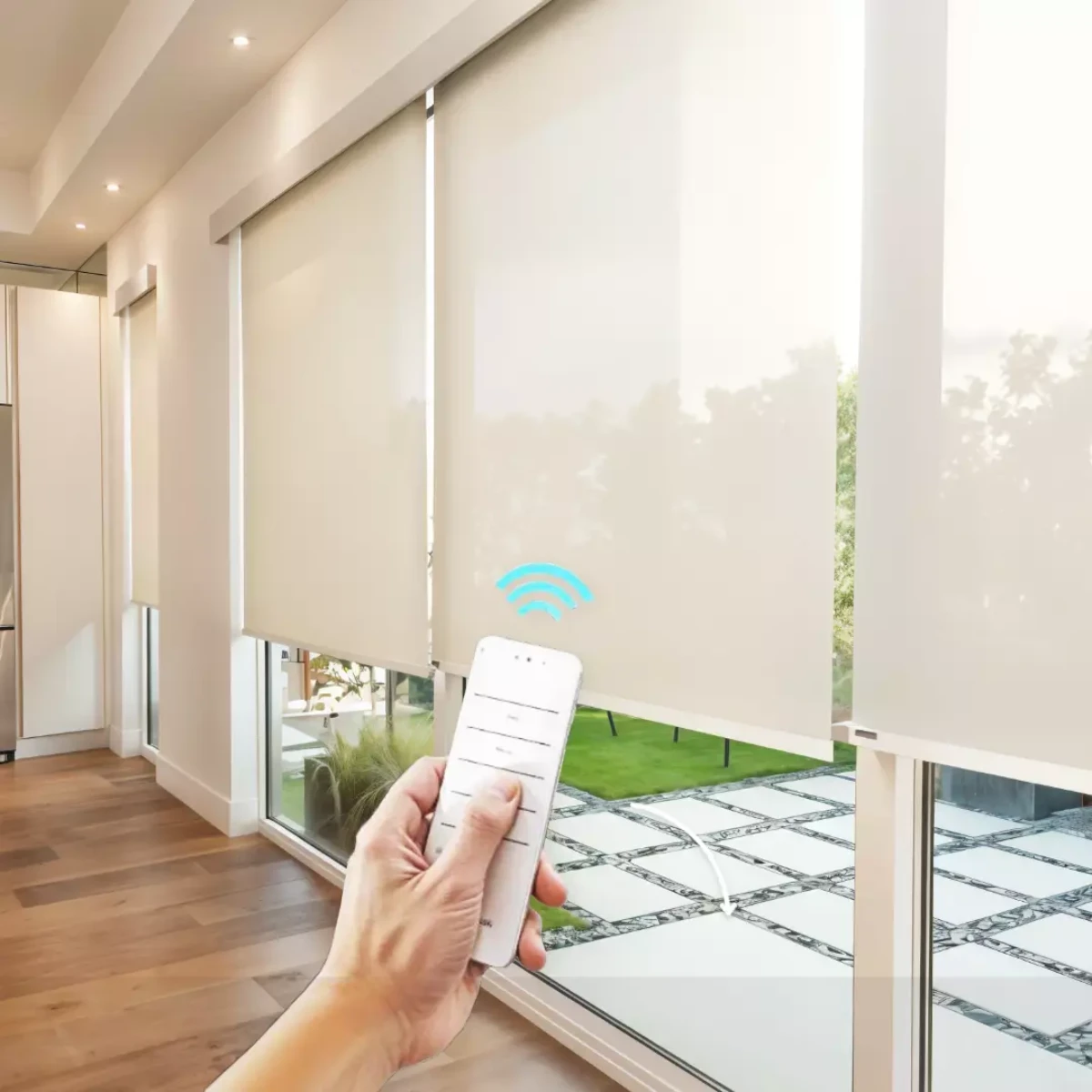 جابجایی اتوماتیک چند پرده شید با ریموت کنترل